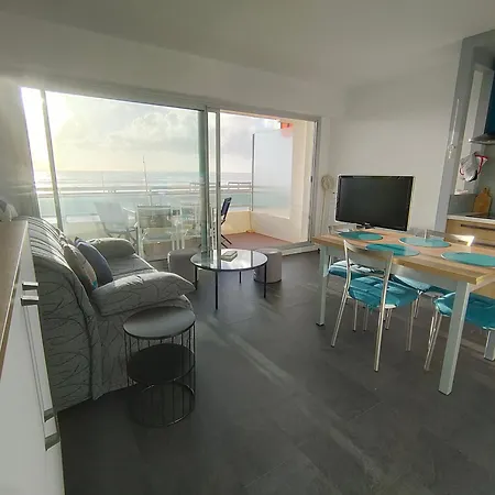 4 Pers, Terrasse, Parking, Animaux Admis, A 50m De La - Fr-1-323-449 Apartment Saint-Hilaire-de-Riez